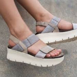 OTBT Nova Sandals